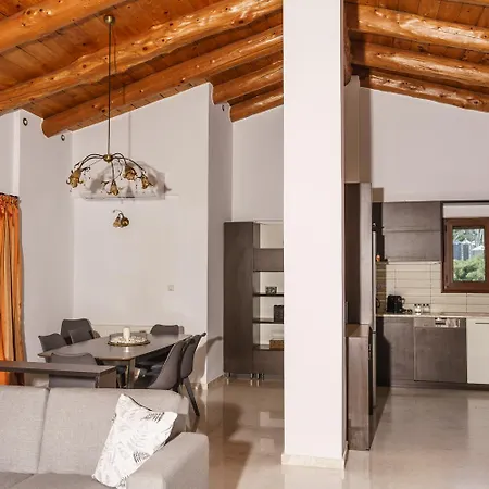 Eucalyptus Villa *